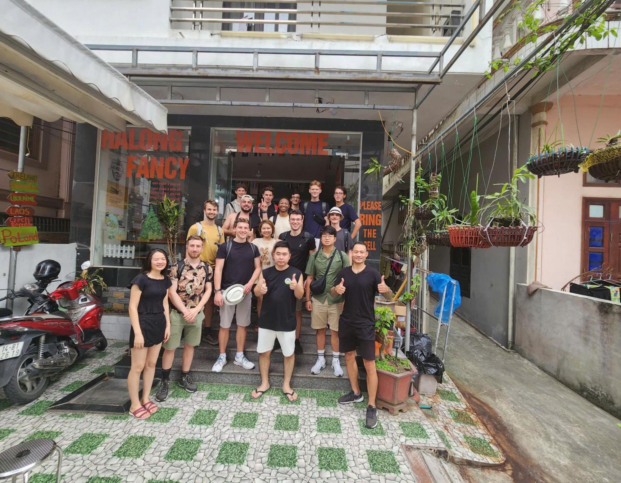 Ha Long Fancy Hostel With Vegetarian And Vegan Restaurant Eksteriør bilde