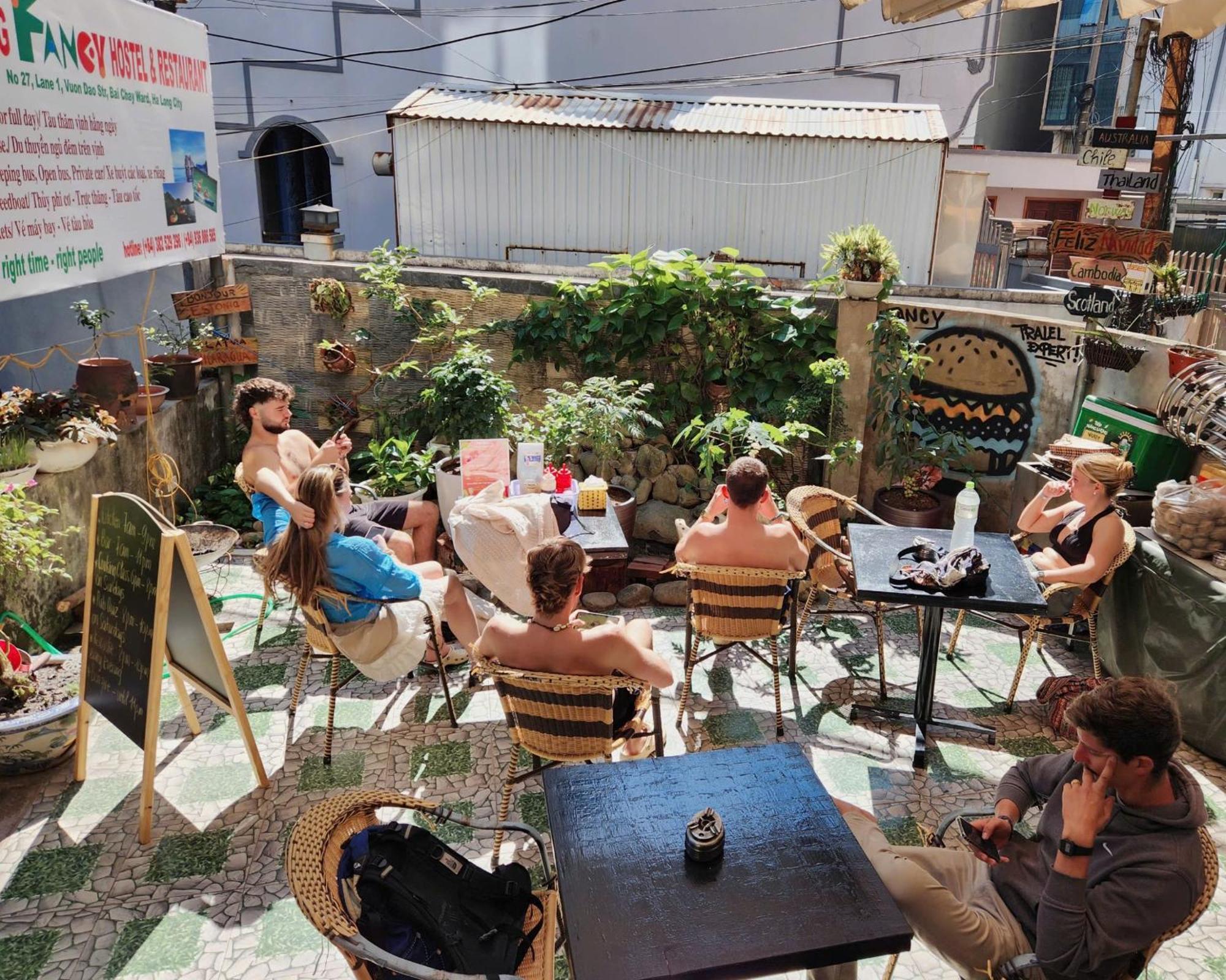 Ha Long Fancy Hostel With Vegetarian And Vegan Restaurant Eksteriør bilde